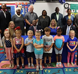 Sen. Fields visits Shreve Island to highlight mandatory kindergarten